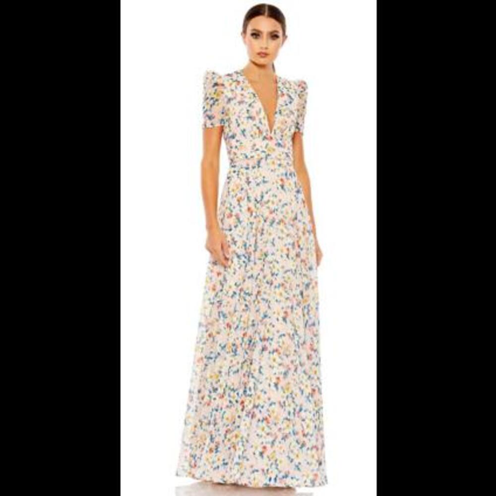 (10) NWOT FLORAL PRINT V NECK PUFF SLEEVE FLOWY GOWN